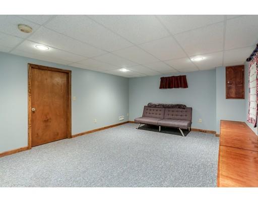 48 Vail St, Springfield, MA 01118 photo 23
