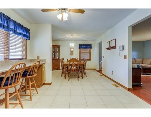48 Vail St, Springfield, MA 01118 photo 7