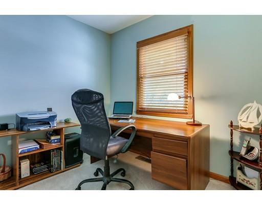 48 Vail St, Springfield, MA 01118 photo 15