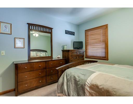 48 Vail St, Springfield, MA 01118 photo 21