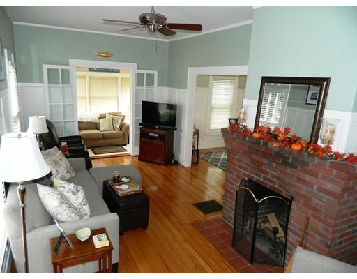 24 Birch St, Marblehead, MA 01945 photo 3