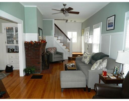 24 Birch St, Marblehead, MA 01945 photo 4
