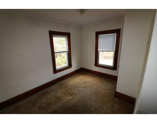 75 Pleasant St, Easthampton, MA 01027 photo 21