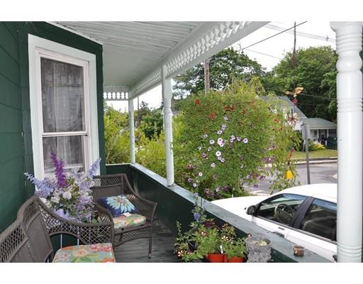 27 Elm St, Webster, MA 01570 photo 4