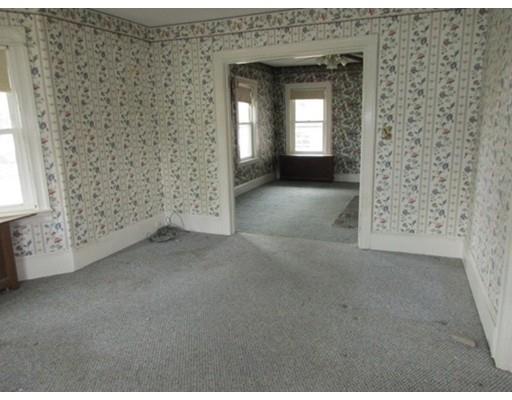 89 Maple St, Easthampton, MA 01027 photo 7