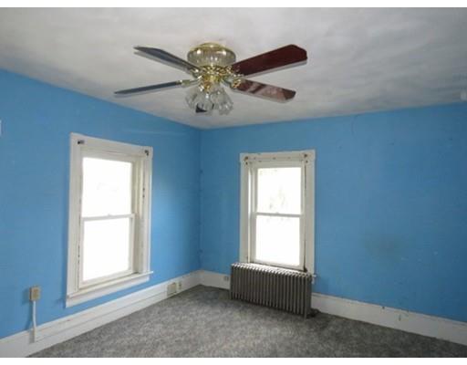 89 Maple St, Easthampton, MA 01027 photo 17