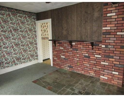 89 Maple St, Easthampton, MA 01027 photo 9