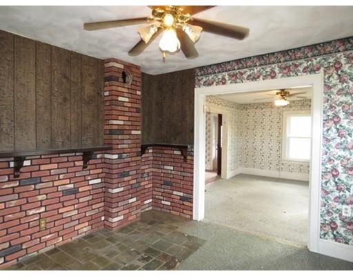 89 Maple St, Easthampton, MA 01027 photo 8