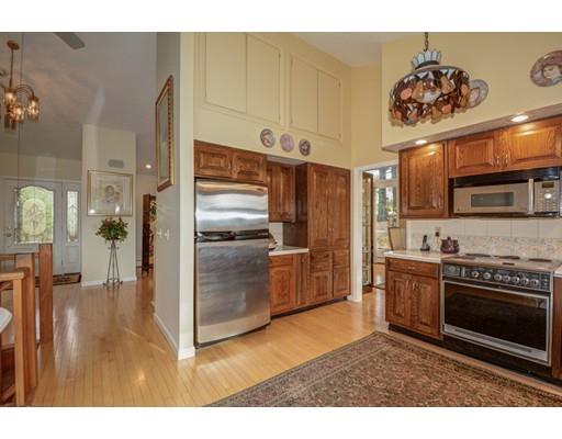 41 Sandra Dr, Worcester, MA 01604 photo 8