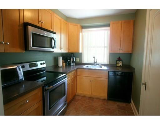 25 Emerson St, Worcester, MA 01604 photo 6