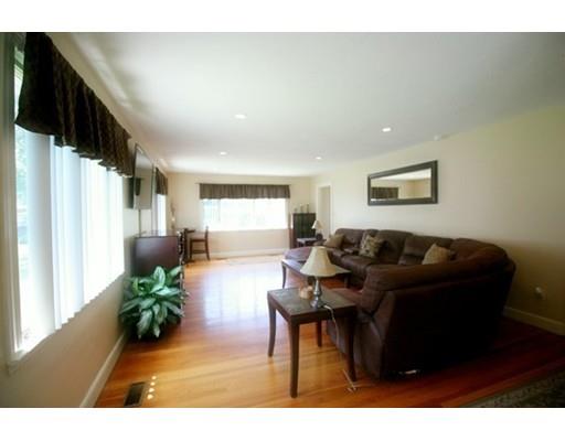 25 Emerson St, Worcester, MA 01604 photo 12