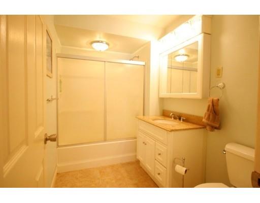 25 Emerson St, Worcester, MA 01604 photo 17