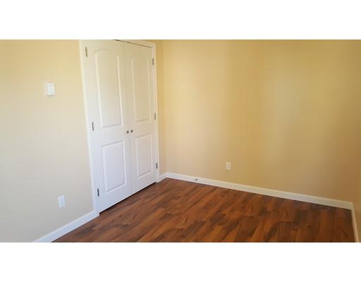35 Forest St, Chicopee, MA 01013 photo 17