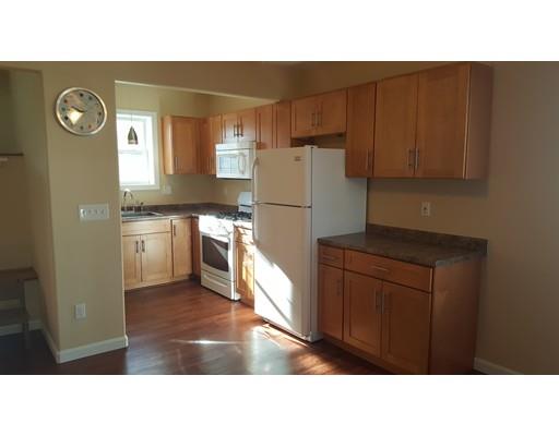 35 Forest St, Chicopee, MA 01013 photo 3