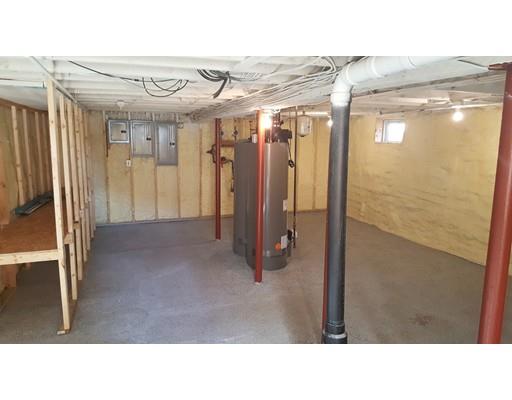 35 Forest St, Chicopee, MA 01013 photo 21