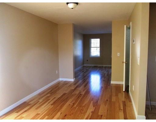 49 Grammont Rd, Worcester, MA 01607 photo 5