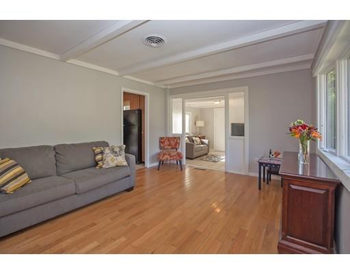 45 Davis St, Hanover, MA 02339 photo 4