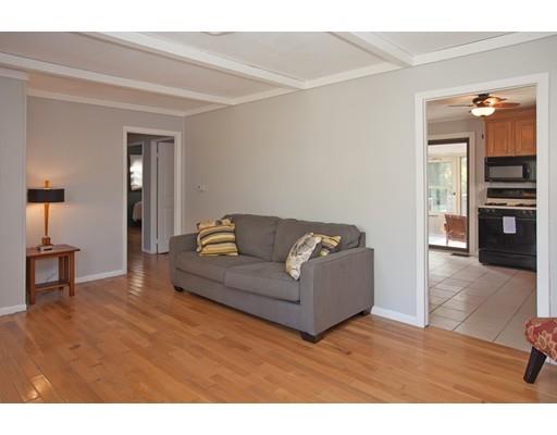 45 Davis St, Hanover, MA 02339 photo 5