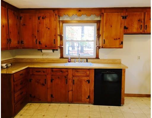 35 Jean Dr, Springfield, MA 01104 photo 6