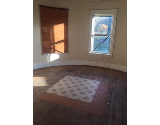 82 Harrison St, Worcester, MA 01604 photo 9