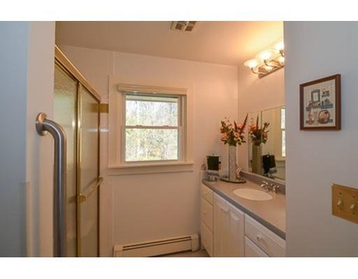 28 Pearl St, Upton, MA 01568 photo 11