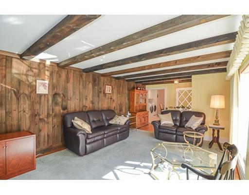 28 Pearl St, Upton, MA 01568 photo 5