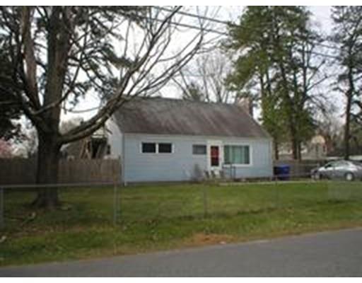 73 Emerald St, Springfield, MA 01119 photo 2