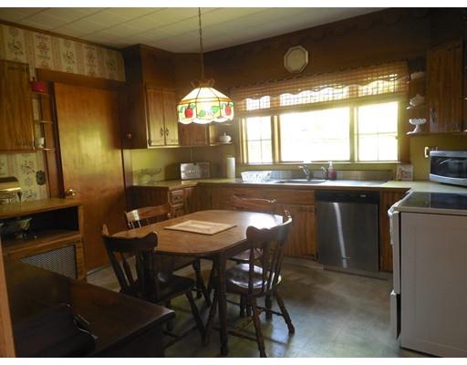 168 North St, Ware, MA 01082 photo 6
