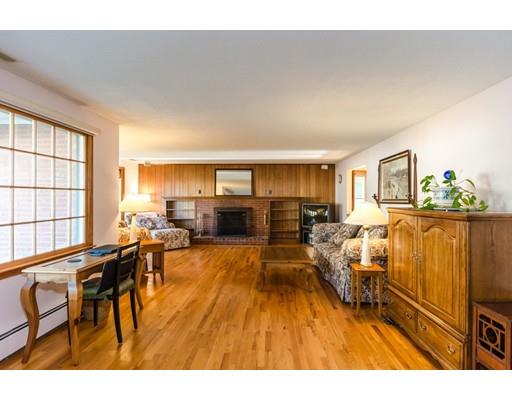 5 Juniper St, Hudson, NH 03051 photo 3
