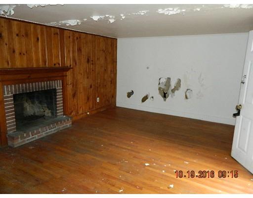 49 Charles St, Hyannis, MA 02601 photo 5
