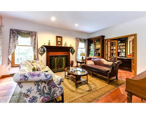 22 Plumbley Rd, Upton, MA 01568 photo 8