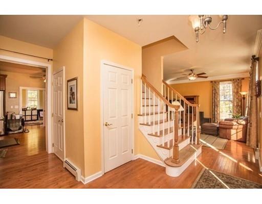 480 Mohawk Rd, Raynham, MA 02767 photo 4