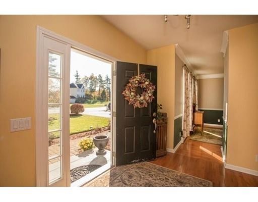480 Mohawk Rd, Raynham, MA 02767 photo 3