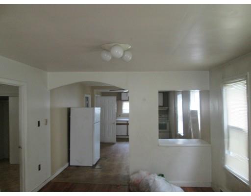 93 Mayfield St, Worcester, MA 01602 photo 4