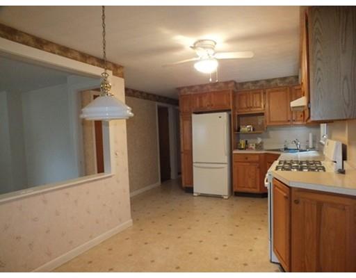 216 Sawmill Rd, Springfield, MA 01118 photo 4