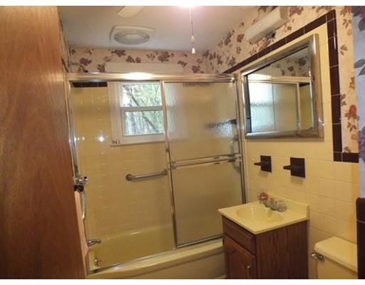 216 Sawmill Rd, Springfield, MA 01118 photo 12