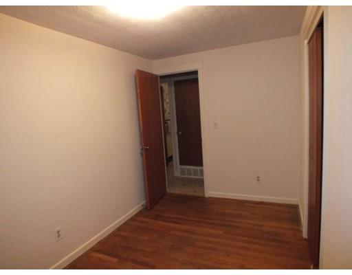 216 Sawmill Rd, Springfield, MA 01118 photo 7