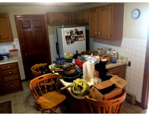 16 Cedar St, Lowell, MA 01852 photo 4