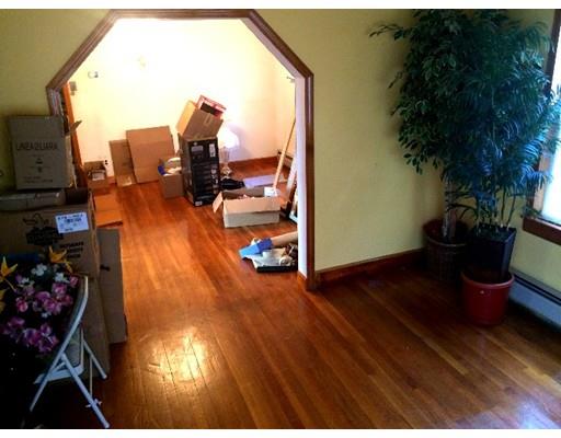 16 Cedar St, Lowell, MA 01852 photo 8