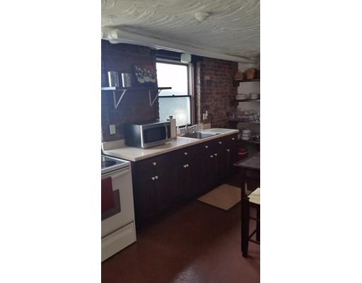 1552 Westover Rd, Chicopee, MA 01020 photo 9