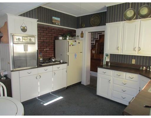 10 Weeden Rd, Fairhaven, MA 02719 photo 9