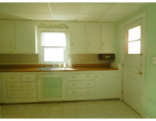 96 Pine View Ave, Worcester, MA 01603 photo 9