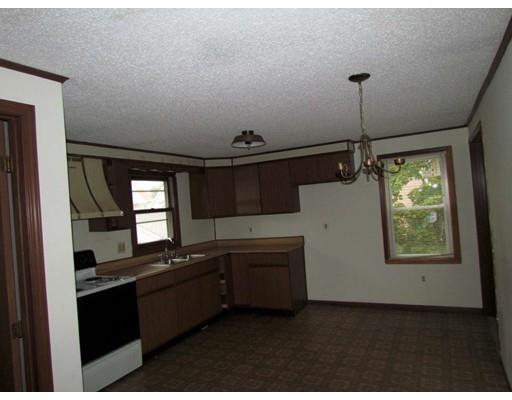 32 Oliver St, Everett, MA 02149 photo 3
