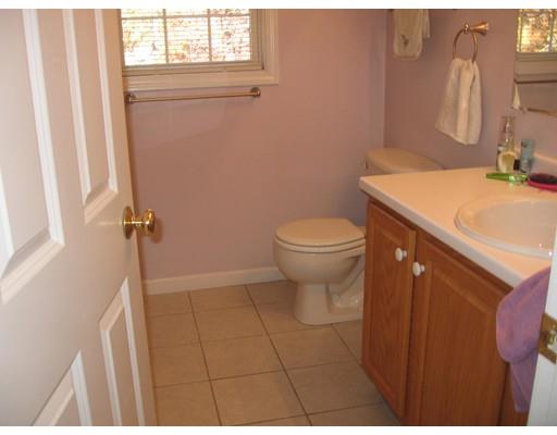 2 Saffron Dr, Worcester, MA 01605 photo 15