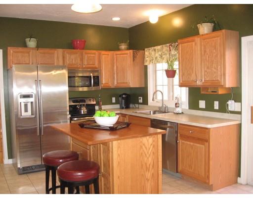 2 Saffron Dr, Worcester, MA 01605 photo 6