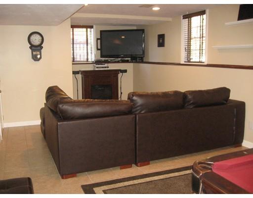 2 Saffron Dr, Worcester, MA 01605 photo 18