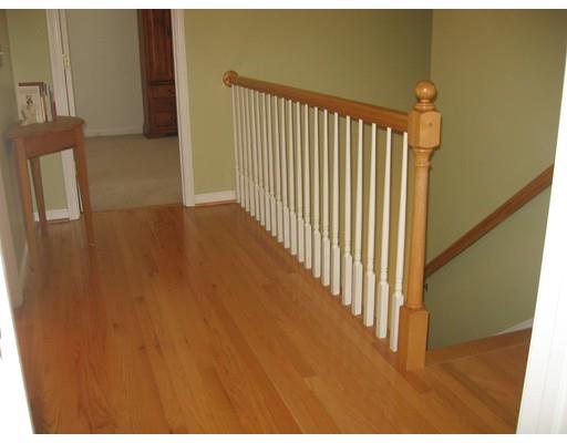 2 Saffron Dr, Worcester, MA 01605 photo 10
