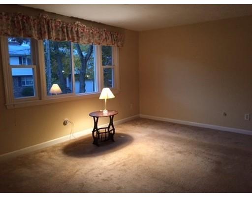 27 Kelly Dr #B, Fall River, MA 02720 photo 3