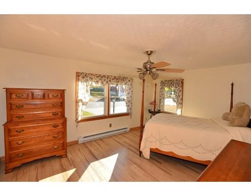 24 Elaine St, Webster, MA 01570 photo 12