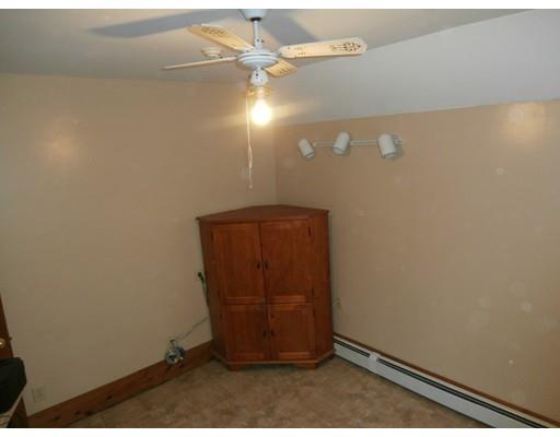 112 Muzzy St, Chicopee, MA 01020 photo 19